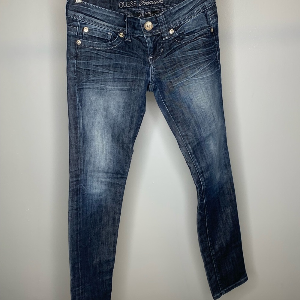 GUESS jeans